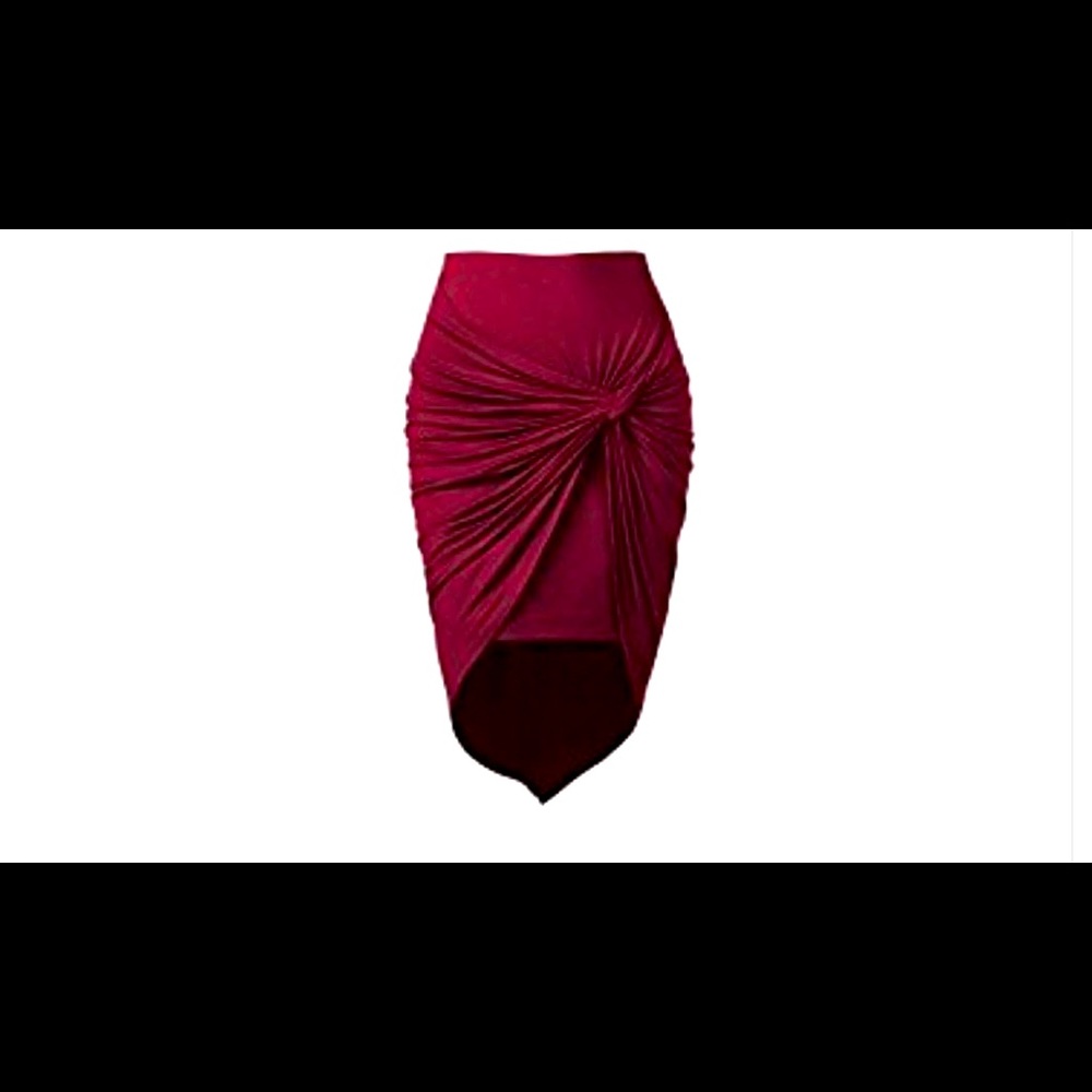 ✨Burgundy scrunched skirt✨